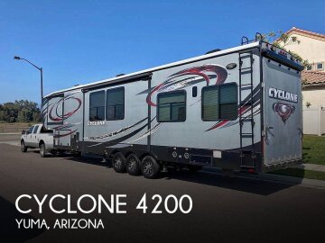 2015 Heartland Cyclone CY 4200
