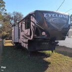 Thumbnail Photo 2 for 2015 Heartland Cyclone