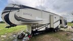 Thumbnail Photo 1 for 2015 JAYCO Pinnacle
