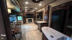 Thumbnail Photo 3 for 2015 JAYCO Pinnacle