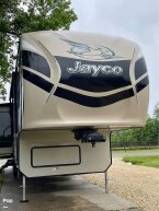 Thumbnail Photo 5 for 2015 JAYCO Pinnacle
