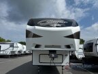 Thumbnail Photo 2 for 2015 Keystone Cougar 333MKS