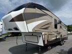 Thumbnail Photo 3 for 2015 Keystone Cougar 333MKS