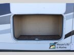 Thumbnail Photo 6 for 2015 Northwood Arctic Fox