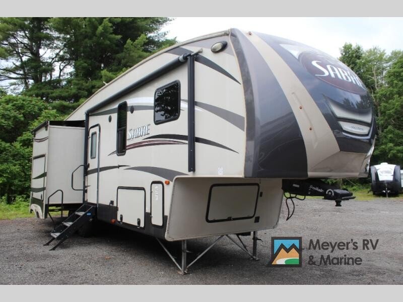 2015 Palomino Sabre