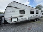 Thumbnail Photo 3 for 2015 Shasta Revere