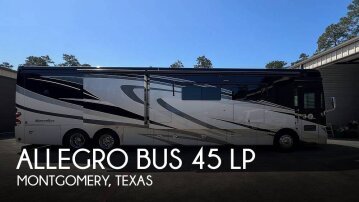 2015 Tiffin Allegro Bus