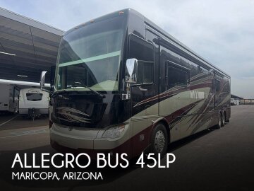 2015 Tiffin Allegro Bus