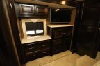 Thumbnail Photo 6 for 2015 Tiffin Allegro Red