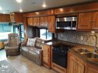 Thumbnail Photo 6 for 2015 Tiffin Allegro Red