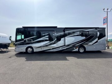 2015 Tiffin Phaeton