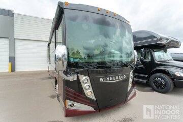 2015 Winnebago Grand Tour