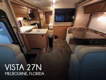 2015 Winnebago Vista 27N
