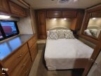 Thumbnail Photo 4 for 2015 Winnebago Vista 27N