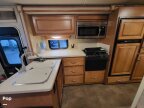 Thumbnail Photo 2 for 2015 Winnebago Vista 27N
