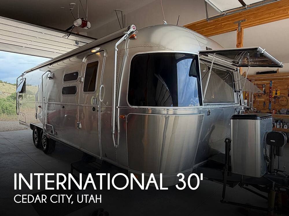 2016 Airstream International