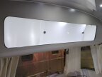 Thumbnail Photo 6 for 2016 Airstream International