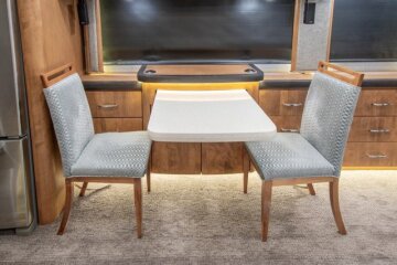 2016 American Coach Eagle