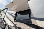 Thumbnail Photo 5 for 2016 American Coach Revolution