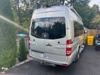 Thumbnail Photo 3 for 2016 Coachmen Galleria