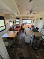 Thumbnail Photo 2 for 2016 Crossroads Cruiser