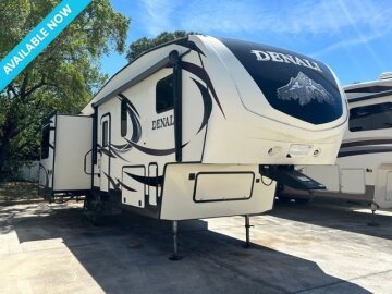2016 Dutchmen Denali