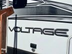 Thumbnail Photo 6 for 2016 Dutchmen Voltage