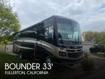 2016 Fleetwood Bounder 33C