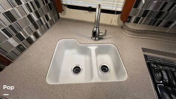 2016 Fleetwood Discovery