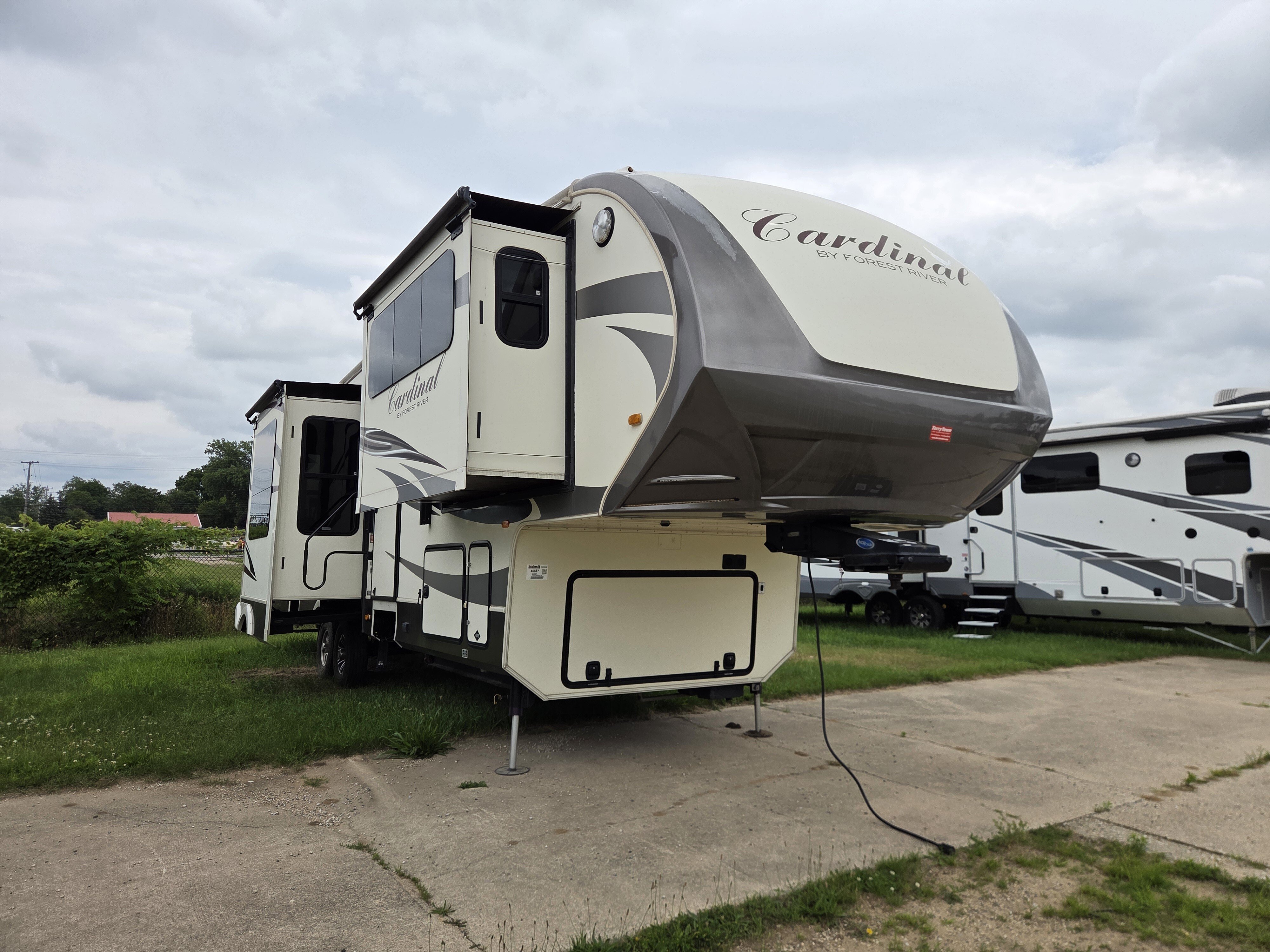 2016 Forest River Cardinal 3825FL