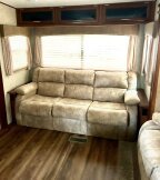 Thumbnail Photo 4 for 2016 Forest River Wildcat for Sale by Owner