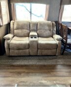 Thumbnail Photo 5 for 2016 Forest River Wildcat for Sale by Owner