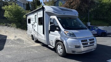 2016 Itasca Viva