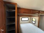 Thumbnail Photo 6 for 2016 JAYCO Melbourne