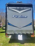 Thumbnail Photo 2 for 2016 Keystone Fuzion