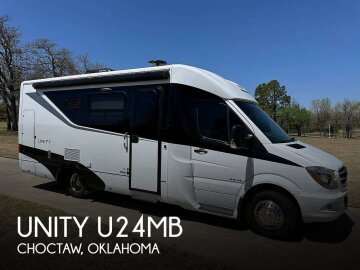2016 Leisure Travel Vans Unity