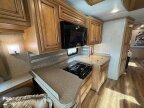 Thumbnail Photo 3 for 2016 Newmar Ventana