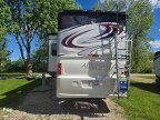 Thumbnail Photo 2 for 2016 Tiffin Allegro
