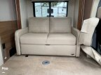 Thumbnail Photo 5 for 2016 Winnebago View 24G