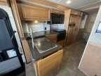 Thumbnail Photo 4 for 2016 Winnebago Vista 27N