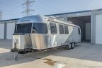 Thumbnail Photo 5 for 2017 Airstream Classic