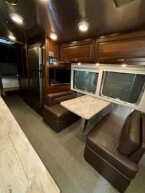 Thumbnail Photo 3 for 2017 Airstream Classic