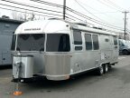 Thumbnail Photo 4 for 2017 Airstream Flying Cloud