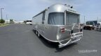Thumbnail Photo 5 for 2017 Airstream Flying Cloud