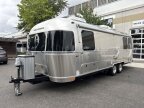 Thumbnail Photo 3 for 2017 Airstream Flying Cloud