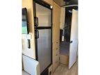 Thumbnail Photo 5 for 2017 Airstream Flying Cloud