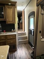 Thumbnail Photo 6 for 2017 Coachmen Chaparral