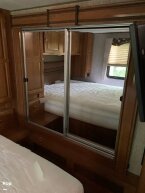 Thumbnail Photo 6 for 2017 Coachmen Leprechaun 319MB