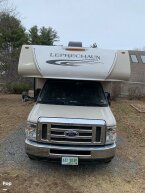 Thumbnail Photo 2 for 2017 Coachmen Leprechaun 319MB