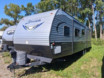 2017 Crossroads Zinger 328SB